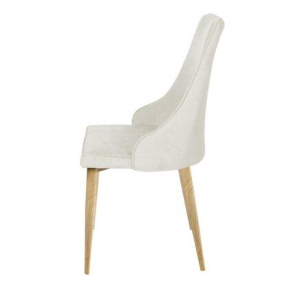 Silla Briana beige, tela antimanchas, respaldo alto, patas metálicas, perfecta para salones y comedores contemporáneos