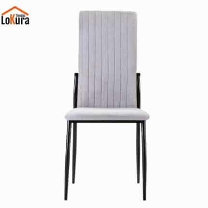Sillas modernas de diseño Nely en gris claro, tapizado cómodo y estructura resistente de metal negro