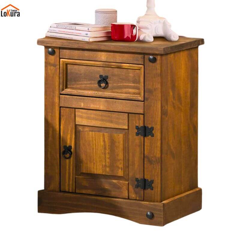 Mesita de noche modelo Nebraska con 3 cajones, fabricada en madera de pino maciza y acabado rústico, parte del pack cabecero 155cm y 2 mesitas