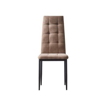 silla de tela económica visón Skye, asiento acolchado, respaldo alto capitoné y diseño que aporta calidez al comedor