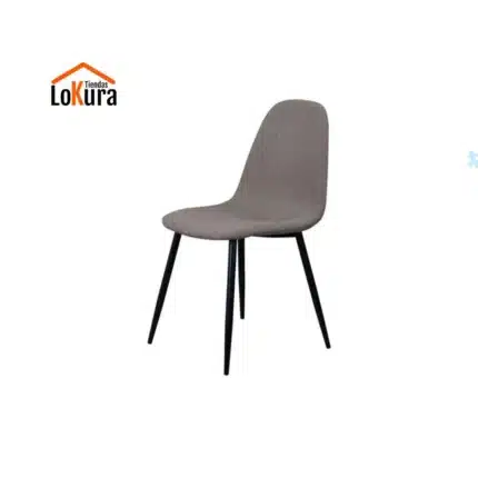Silla de comedor con patas negras, tapizada en gris claro, diseño moderno y ergonómico para cualquier comedor