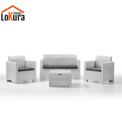 Set de living exterior de color blanco formado por tres sillones y una mesa auxiliar