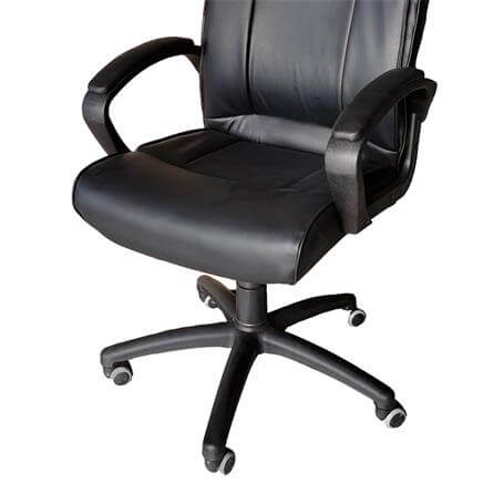 Silla ejecutiva cómoda con diseño elegante, acolchado de espuma y mecanismo ajustable