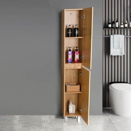 Columna baño estrecha en roble nodi, puertas abiertas mostrando estantes internos para organizar productos fácilmente