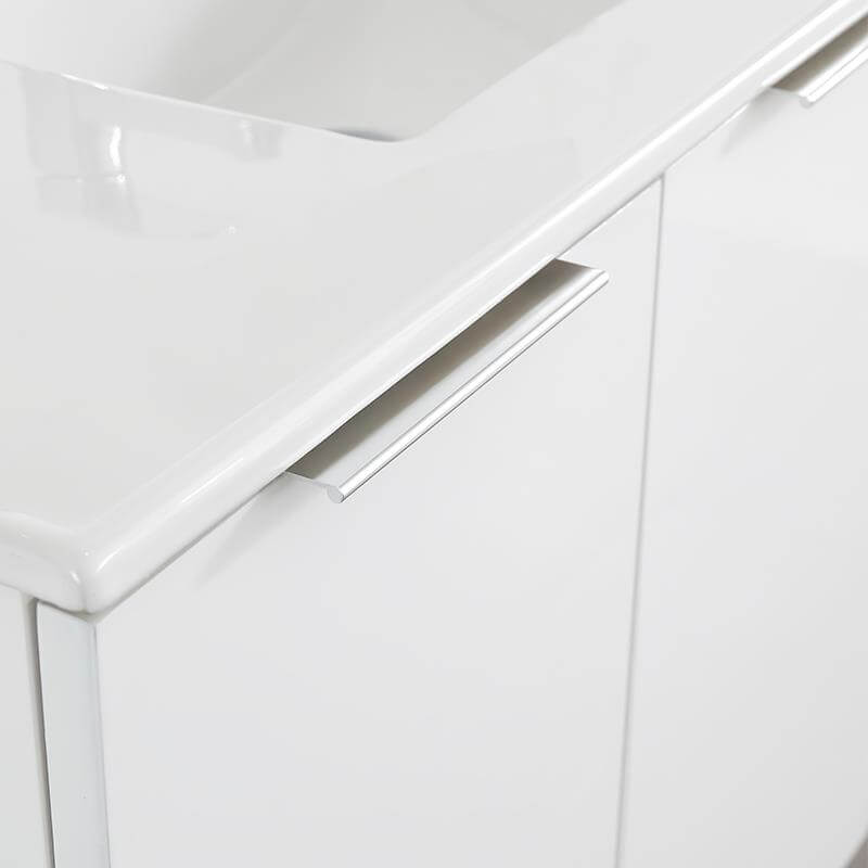 Mueble baño 100 cm con lavabo diseño práctico en blanco, ideal para optimizar espacios.