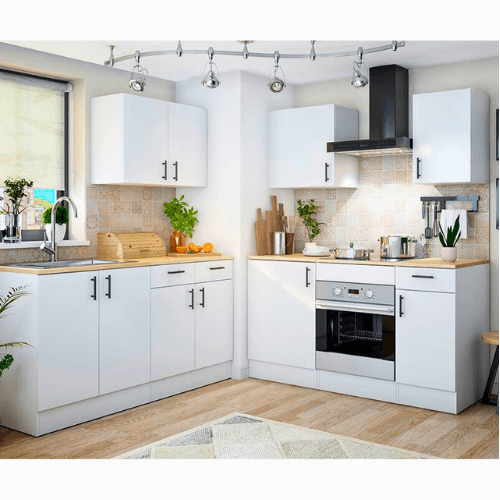 Cocina Integral Moderna en L de 160+160 cm, blanco con tapa en roble y tiradores negros, diseño funcional y almacenamiento optimizado