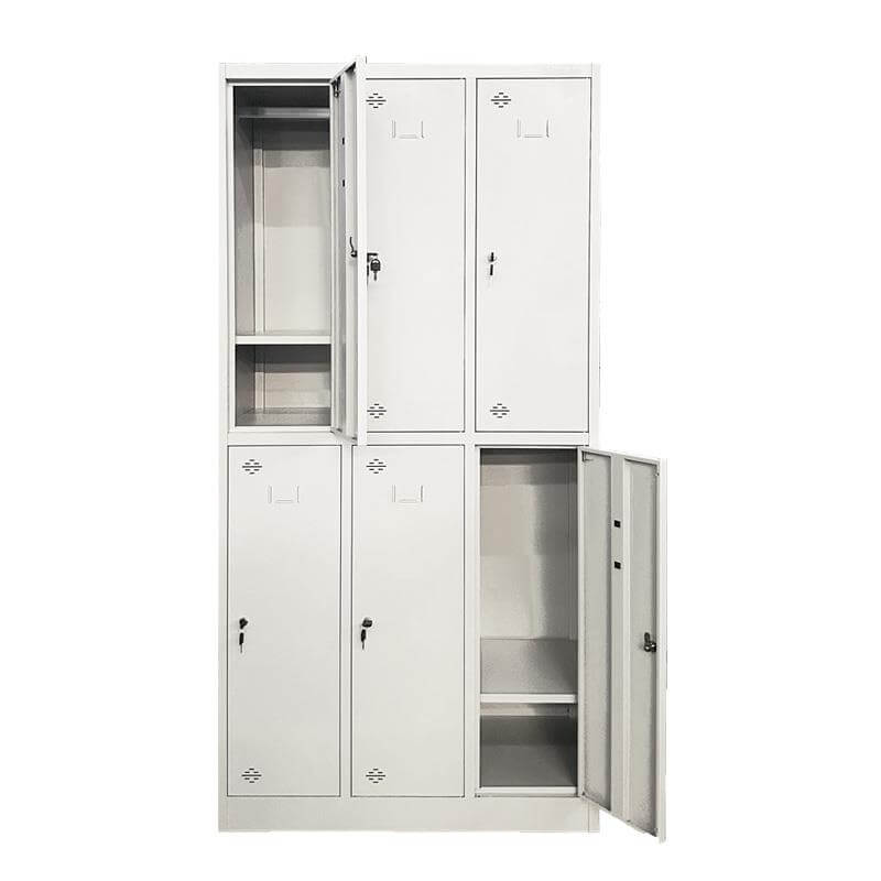 Taquilla metálica con puertas abiertas, mostrando amplio espacio, compartimentos individuales y diseño metálico funciona