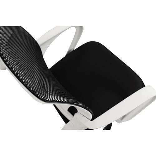 Silla giratoria con apoyabrazos