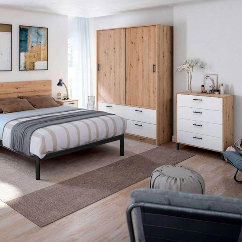 Cómoda blanca y roble con 4 cajones, diseño moderno y patas metálicas en un dormitorio elegante