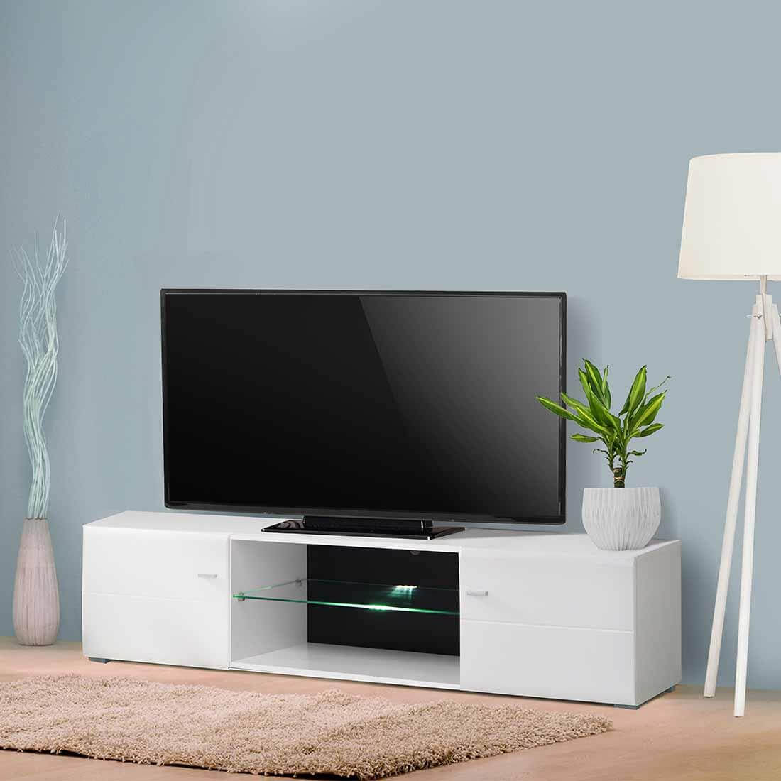 Mueble para TV 170 cm en salón moderno con decoración minimalista