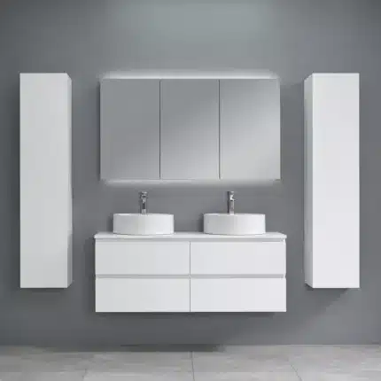 mueble de baño suspendido 120 cm con doble lavabo y columnas auxiliares en color blanco serie Linda