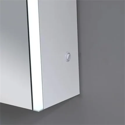 Columna auxiliar de baño blanca 140 cm Serie Alma Benotti con estantes interiores