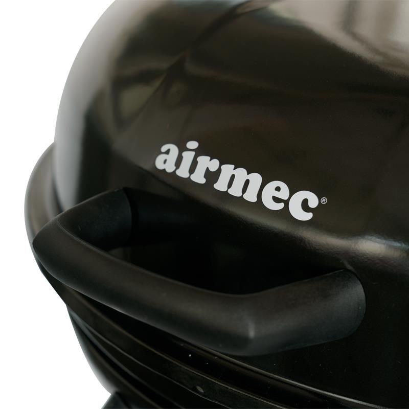 Barbacoa de carbón Oma Airmec con accesorios visibles